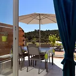 Sous Les Pins Et D'hotes B&B 라론드레모레