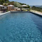 B&B Sous Les Pins Et D'hotes 라론드레모레