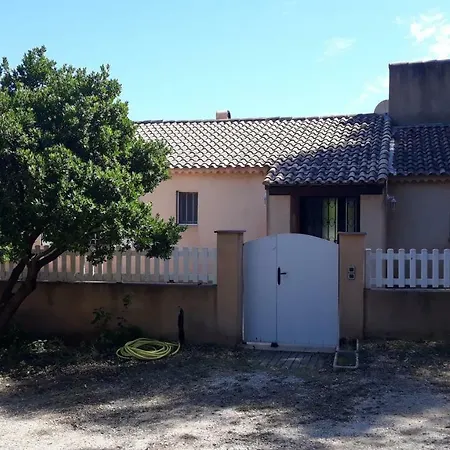 Sous Les Pins Et D'hotes 4*