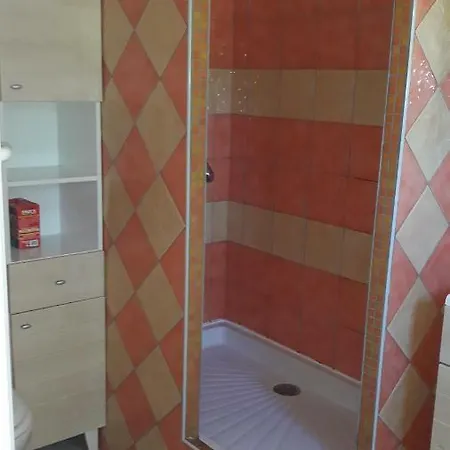 Sous Les Pins Et D'hôtes Alojamento de Acomodação e Pequeno-almoço