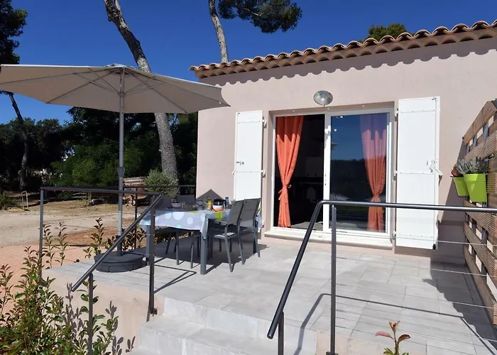 Bed and Breakfast Sous Les Pins Et D'hotes